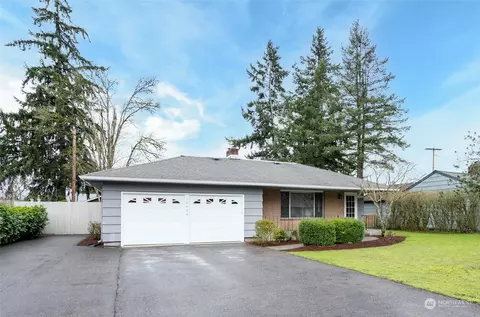 10424 Rainier Ave SW, Lakewood, WA 98499