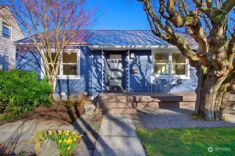 6252 38th Ave NE, Seattle, WA 98115