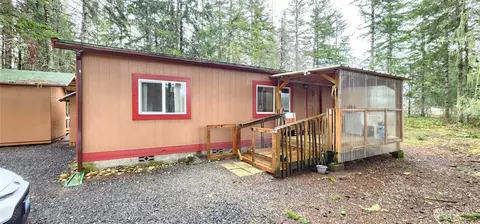 274 W Forest Green Ln, Elma, WA 98541