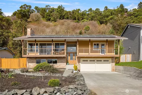 25869 75th Ave SW, Vashon, WA 98070