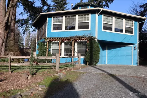 21011 Damson Rd, Lynnwood, WA 98036