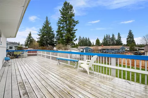 Exterior - 11013 1st Ave SE, Everett, WA 98208 photo 3 of 11
