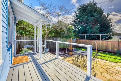 1129 N 81st St, Seattle, WA 98103 photo 18
