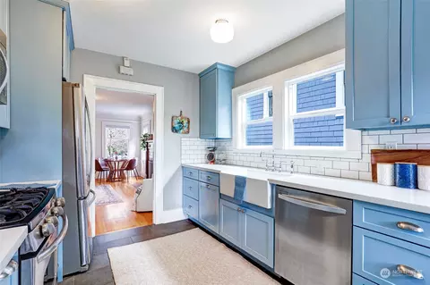 1129 N 81st St, Seattle, WA 98103 photo 7