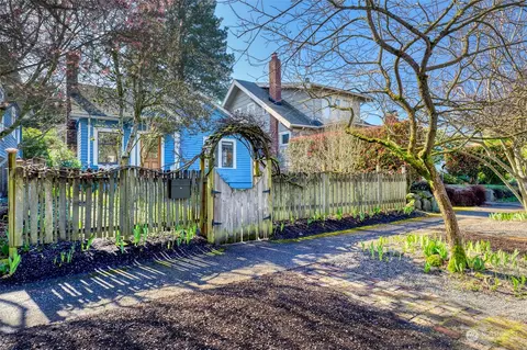 1129 N 81st St, Seattle, WA 98103 photo 13