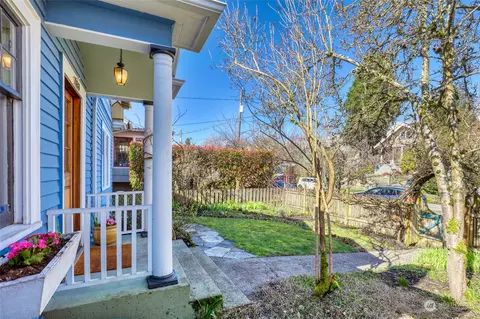1129 N 81st St, Seattle, WA 98103 photo 15