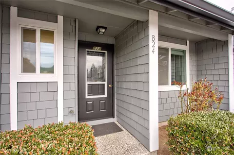 Exterior - 21519 4th Ave W #B24, Bothell, WA 98021 photo 2 of 6