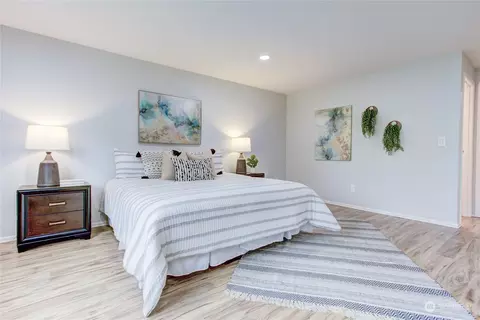 Bedroom - 21519 4th Ave W #B24, Bothell, WA 98021 photo 5 of 6
