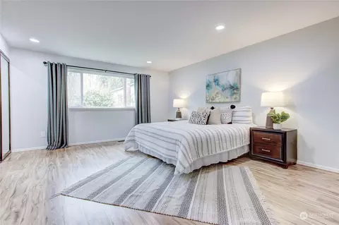 Bedroom - 21519 4th Ave W #B24, Bothell, WA 98021 photo 4 of 6