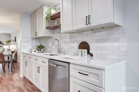Kitchen - 21519 4th Ave W #B24, Bothell, WA 98021 photo 1 of 4