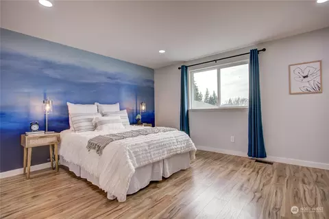 Bedroom - 21519 4th Ave W #B24, Bothell, WA 98021 photo 2 of 6