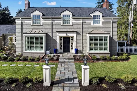 24 N Summit Rd, Tacoma, WA 98406
