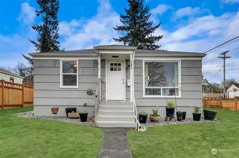 402 E Wright Ave, Tacoma, WA 98404
