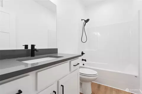 Bath - 1110 Night Hawk Way, Everson, WA 98247 photo 2 of 3