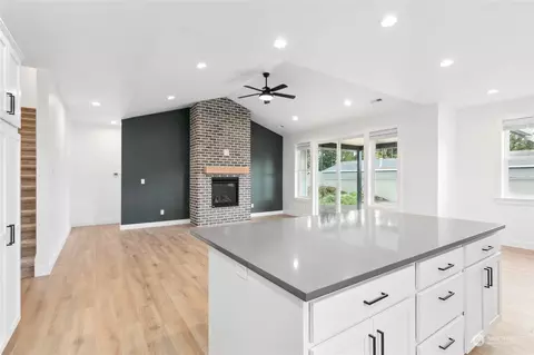 Kitchen - 1110 Night Hawk Way, Everson, WA 98247 photo 6 of 6