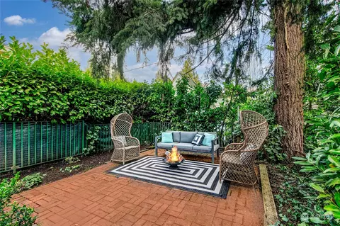 2616 E Interlaken Blvd, Seattle, WA 98112 photo 18
