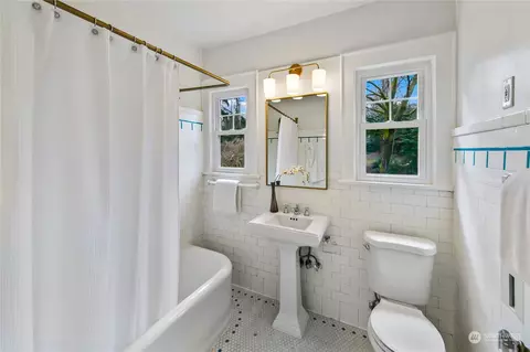 2616 E Interlaken Blvd, Seattle, WA 98112 photo 27