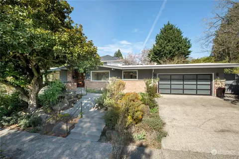 3904 NE 73rd St, Seattle, WA 98115