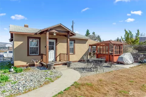 623 Sunset Ave, Wenatchee, WA 98801
