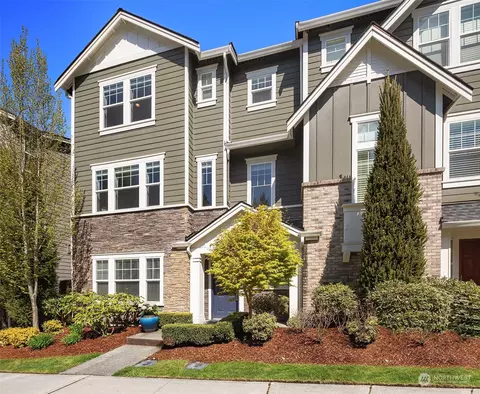 23826 SE 45th Pl, Issaquah, WA 98029