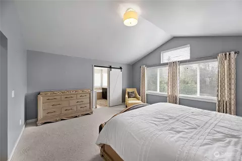 Bedroom - 16910 35th Dr SE, Bothell, WA 98012 photo 3 of 4