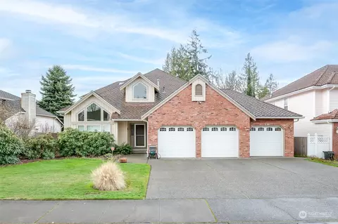 19301 138th Ave SE, Renton, WA 98058