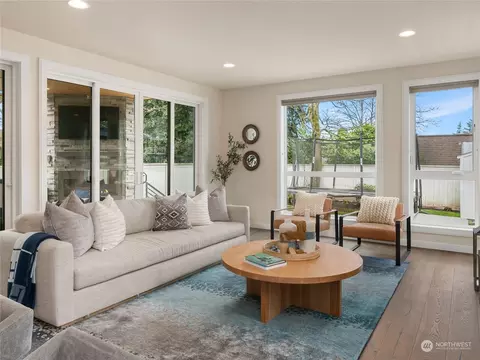 Living - 335 22nd Ave E, Seattle, WA 98112 photo 3 of 5
