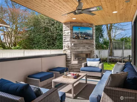 Exterior - 335 22nd Ave E, Seattle, WA 98112 photo 2 of 5