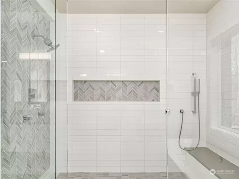 Bath - 335 22nd Ave E, Seattle, WA 98112 photo 3 of 7
