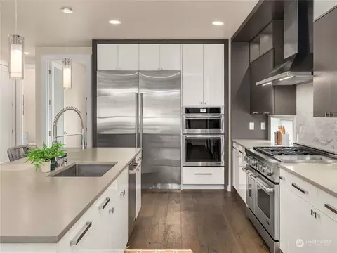 Kitchen - 335 22nd Ave E, Seattle, WA 98112 photo 2 of 5