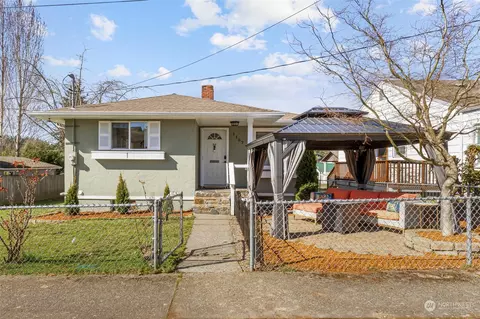 1107 Olympic Ave, Bremerton, WA 98312
