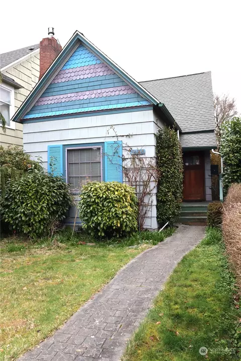 2105 Rucker Ave, Everett, WA 98201