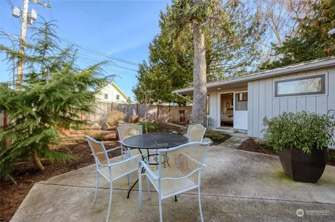 116 N 3rd St, La Conner, WA 98257 photo 7