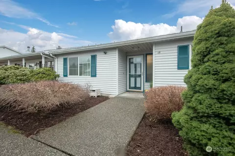 4214 84th St NE #15, Marysville, WA 98270