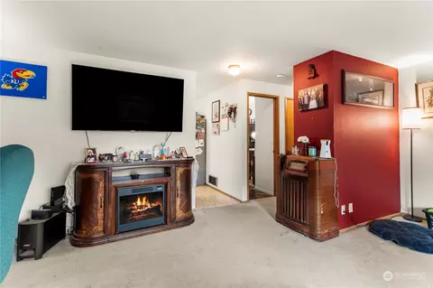 Living - 24314 Carter Rd, Bothell, WA 98021 photo 3 of 3
