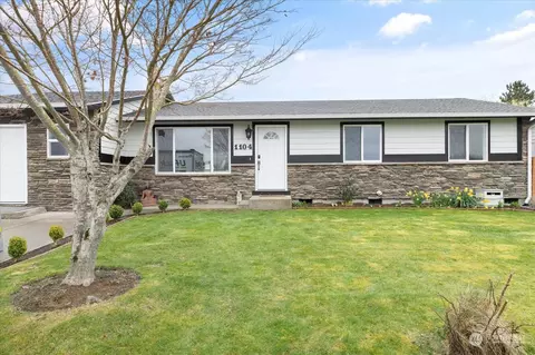 1104 S 25th St, Mount Vernon, WA 98274