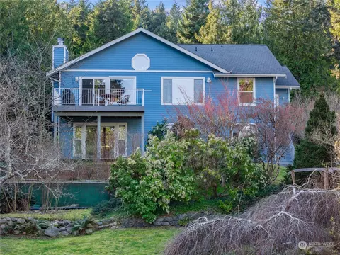 17381 Angeline South Ave NE, Suquamish, WA 98392
