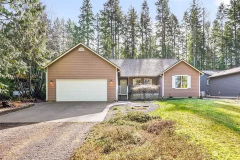 730 E Ballantrae Dr, Shelton, WA 98584