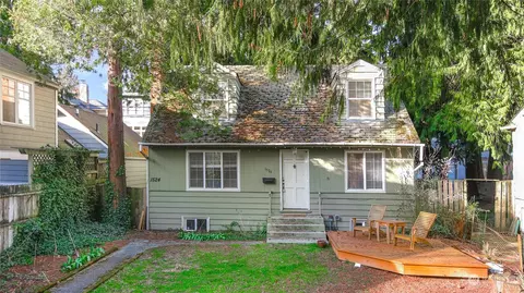 1524 NE 62nd St, Seattle, WA 98115