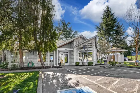 9210 Market Pl #C201, Lake Stevens, WA 98258