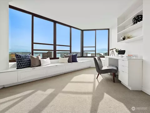 2621 2nd Ave #1005, Seattle, WA 98121