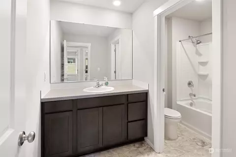 Bath - 308 Belfair St SW, Orting, WA 98360 photo 2 of 3