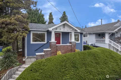 902 NE 62nd St, Seattle, WA 98115