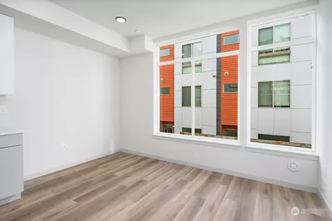 720 N Allen Pl, Seattle, WA 98103 photo 4