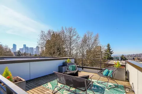 720 Summit Ave E, Seattle, WA 98102 photo 4