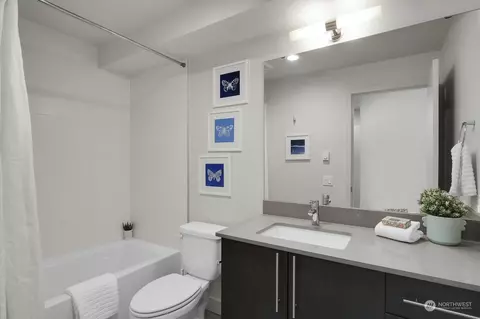 720 Summit Ave E, Seattle, WA 98102 photo 16