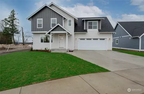 105 Brentwood Dr, Nooksack, WA 98276