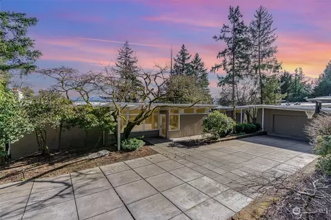 1014 185th Ave NE, Bellevue, WA 98008