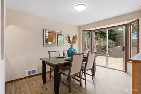 Dining - 2012 233rd St SE, Bothell, WA 98021 photo 1 of 2