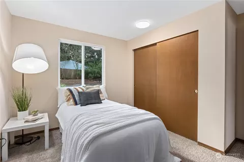 Bedroom - 2012 233rd St SE, Bothell, WA 98021 photo 2 of 11